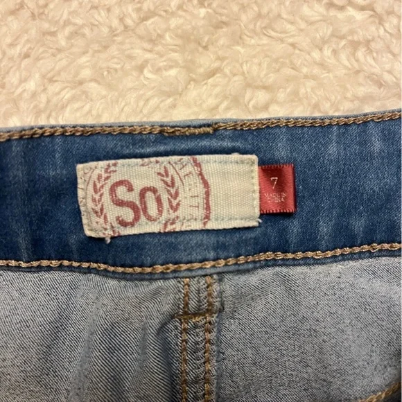 S.O. Jean Short - Picture 4 of 6